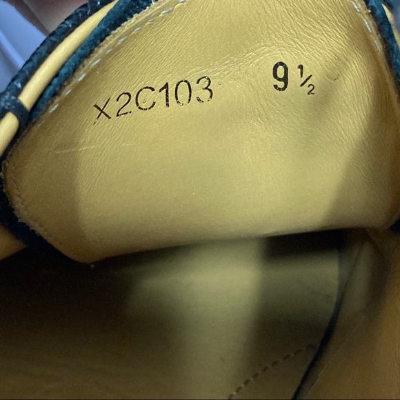 Black Giorgio Armani Shoes size 9 1/2 - Picture 6 of 7